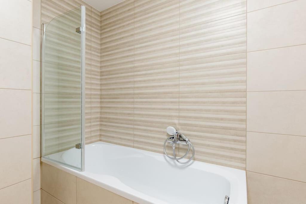 Szondi Corner Apartman Budapeste Exterior foto